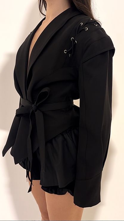 Power shoulder suited blazer